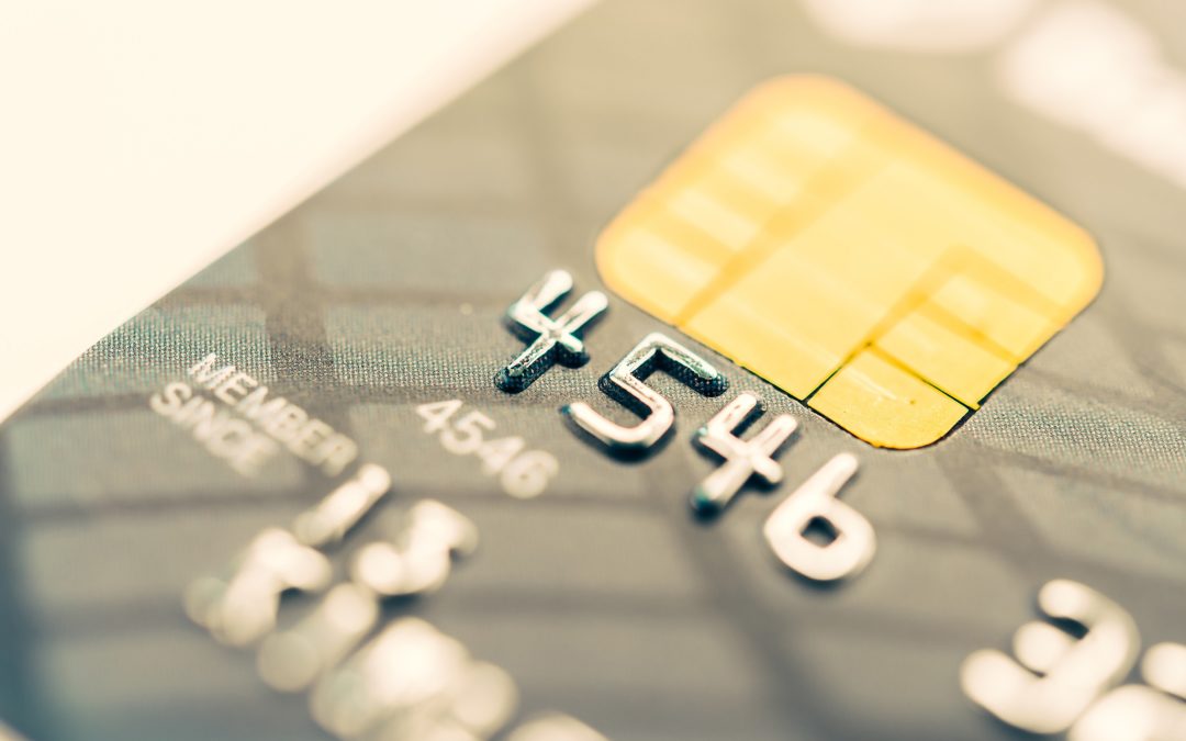 Cobrança indevida cartão de crédito clonado. O que fazer?